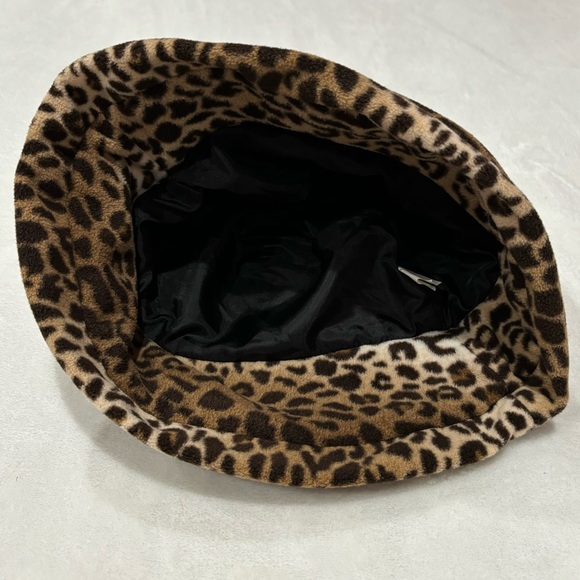 KOHL’S Women’s Warm Fleece Cheetah Print Winter Hat - one-size - Picture 4 of 5